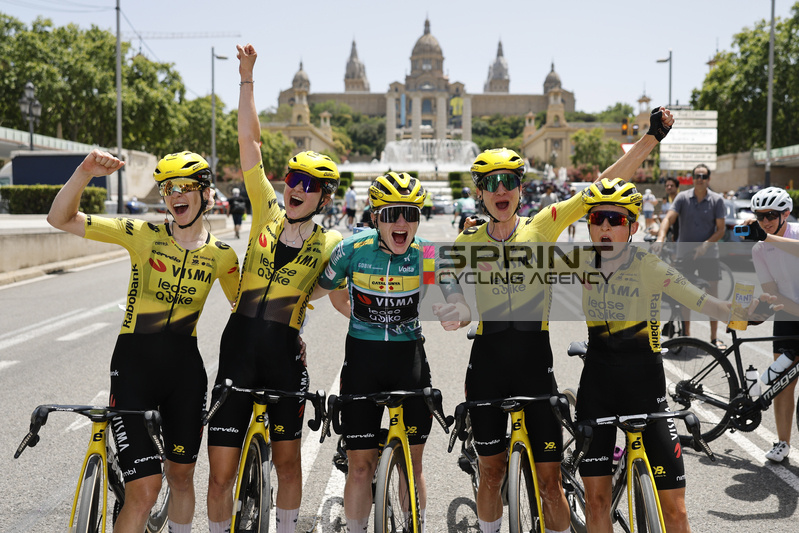 Volta Ciclista Catalunya 2026 - 50th Edition - 3rd stage - Mataró - Barcelona 111 km - 21/06/2026 - Team Visma | Lease a Bike - photo Rafa Gomez/SprintCyclingAgency©2026